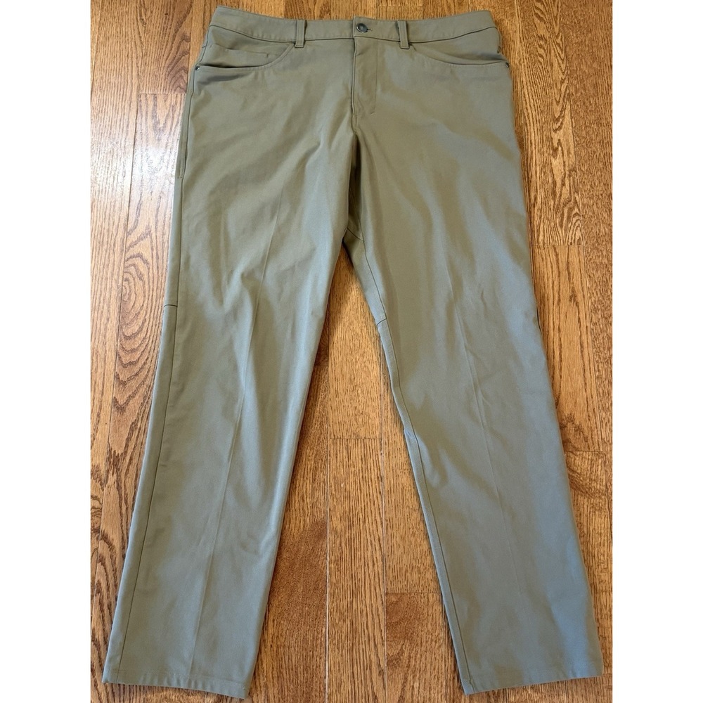 Lululemon ABC Classic Fit Chino Pants Men's Size 34x31 Tan Khaki Stretch Golf
